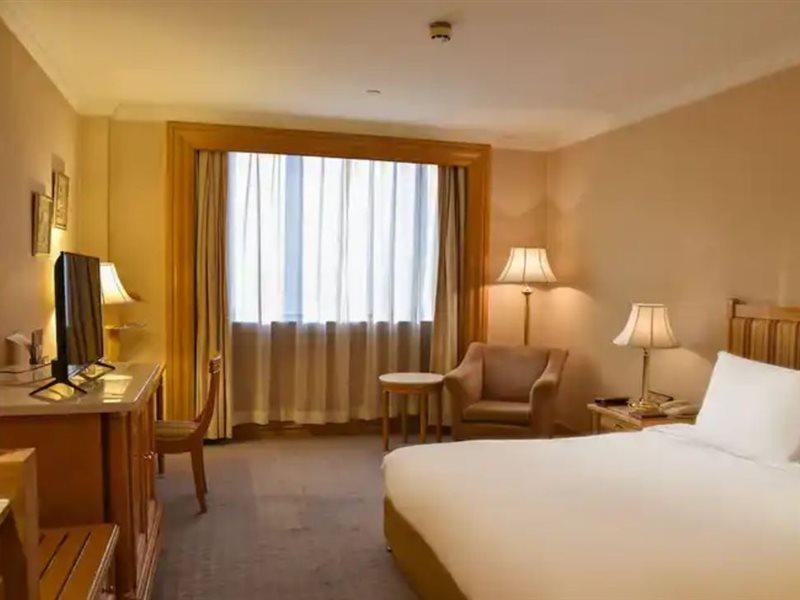 Crowne Plaza Shanghai Nanjing Road By Ihg Exterior foto A room at the hotel