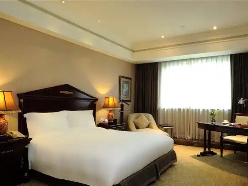 Crowne Plaza Shanghai Nanjing Road By Ihg Exterior foto A room at the hotel