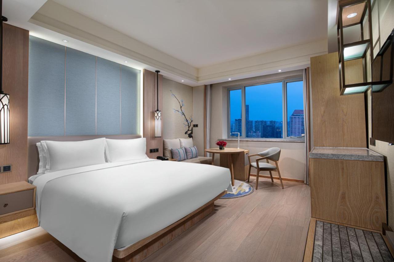 Crowne Plaza Shanghai Nanjing Road By Ihg Exterior foto
